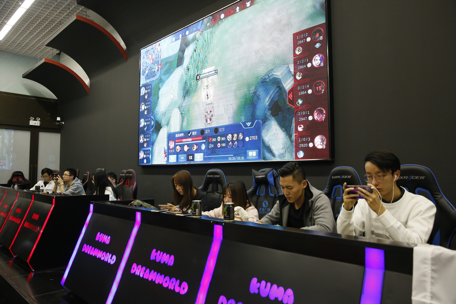 DOTA2双冠王Ana和Topson加入T1？