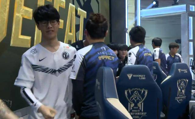 LPL夏季赛登峰组最数据：Light拿下最高场均KDA